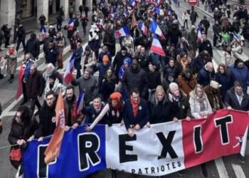 EU in Crisis! Frexit Rally Sparks Debate as Germany Faces Massive Strikes!