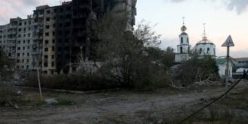 Russia Claims Capture of Key Town Toretsk in Eastern Ukraine