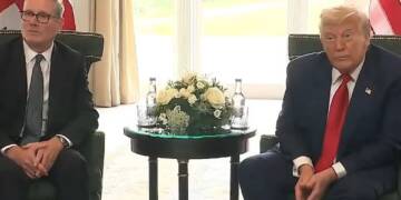 UK says NO to U.S. Plan to use “Diego Garcia” Base for Iran Strike; Now Trump is Fuming at PM Keir Starmer!