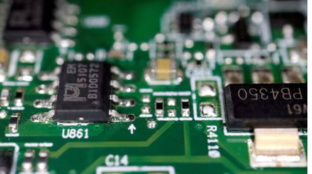 Helium Shortage Disrupts Global Tech Supply Chains as Middle East Conflict Intensifies