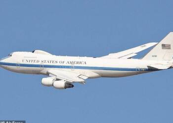 Doomsday Plane Spotted Over US Nuclear Command Base Amid Rising Iran Tensions