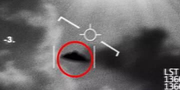 UFO Files Released to DISTRACT America From Iran War loss? Joe Rogan Red alarm