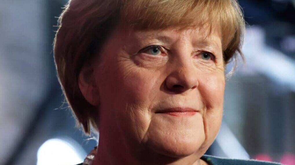 Merkel Criticizes EU for Underusing Diplomacy with Russia as Debate Over Ukraine Peace Talks Intensifies