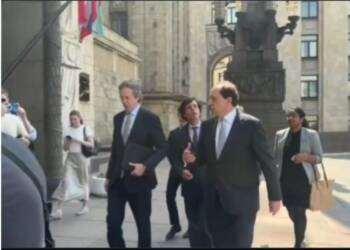 E3 Ambassadors From UK, France and Germany Arrive at Russian Foreign Ministry in Moscow Amid Ukraine Ceasefire Push