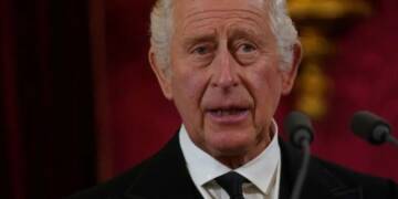 Britain’s Support for Monarchy Falls to Historic Low, Raising Questions Over Royal Future